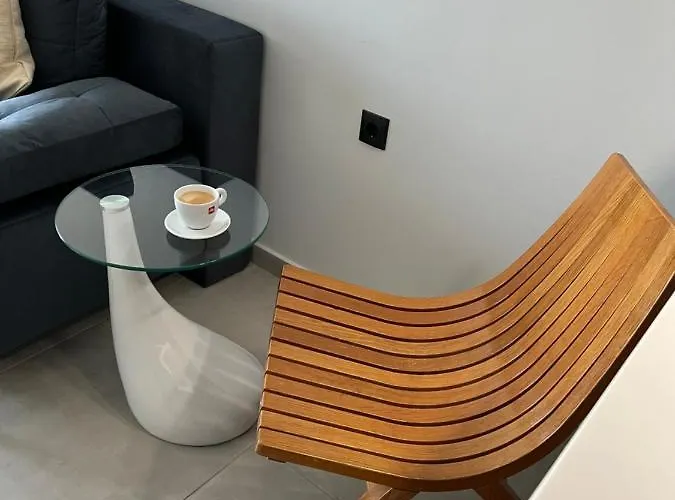 Fzin Apartman *